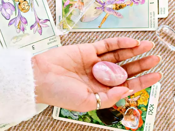 Orientación Espiritual, Horóscopos Psíquicos y Tarot en Vivo para Agosto 2022