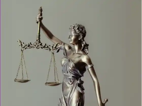 深化你的意識：精神學校與精神法則