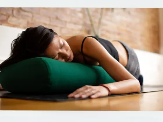 Yoga Tenang Tenang: Berbaring dalam Penyerahan