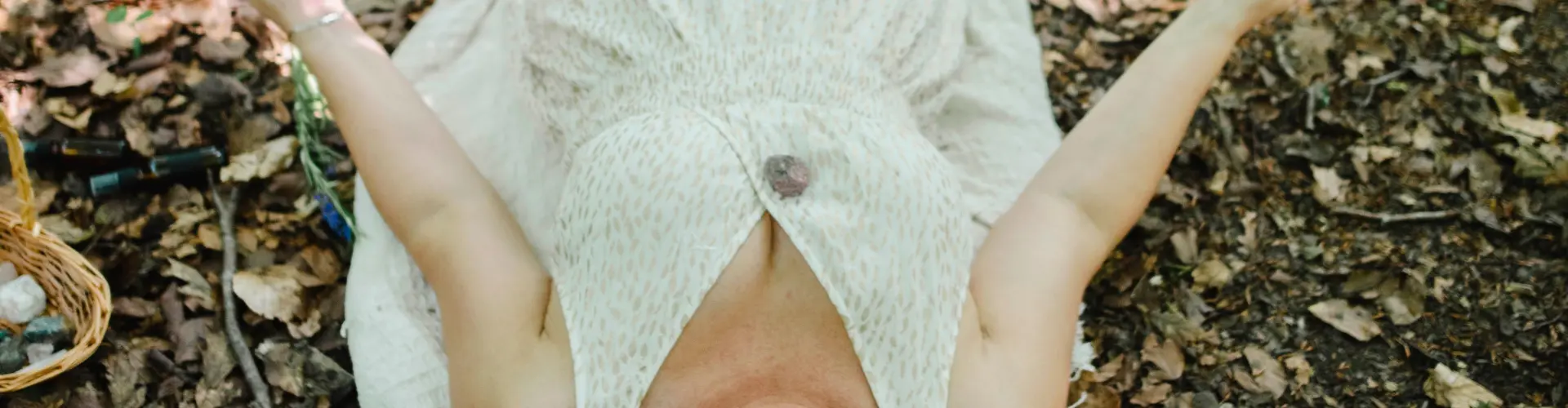Remote Reiki Healing - How to Grid with Crystals Special - Online Class by Sarah Evans 